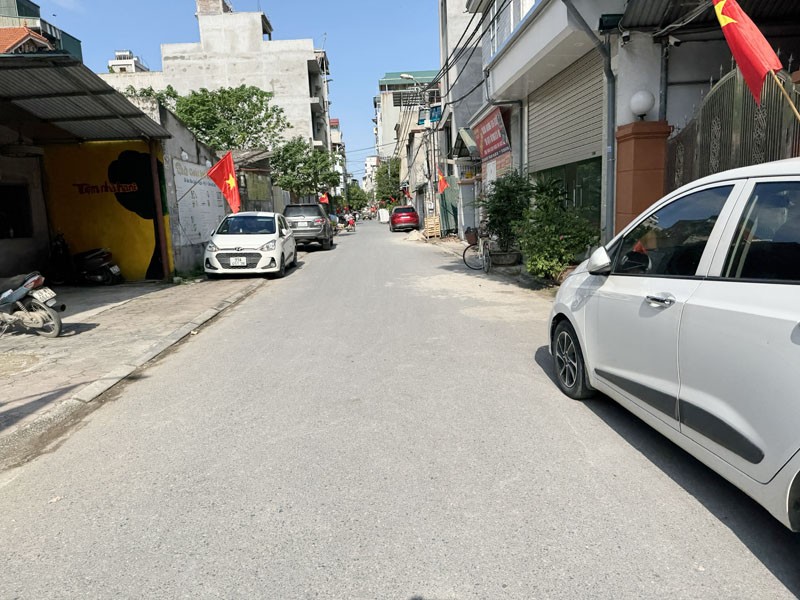 Chính chủ bán 100m2 đất mặt đường Cửu Việt 1, Gia Lâm. Vùng lõi của Xã Gia Lâm 3