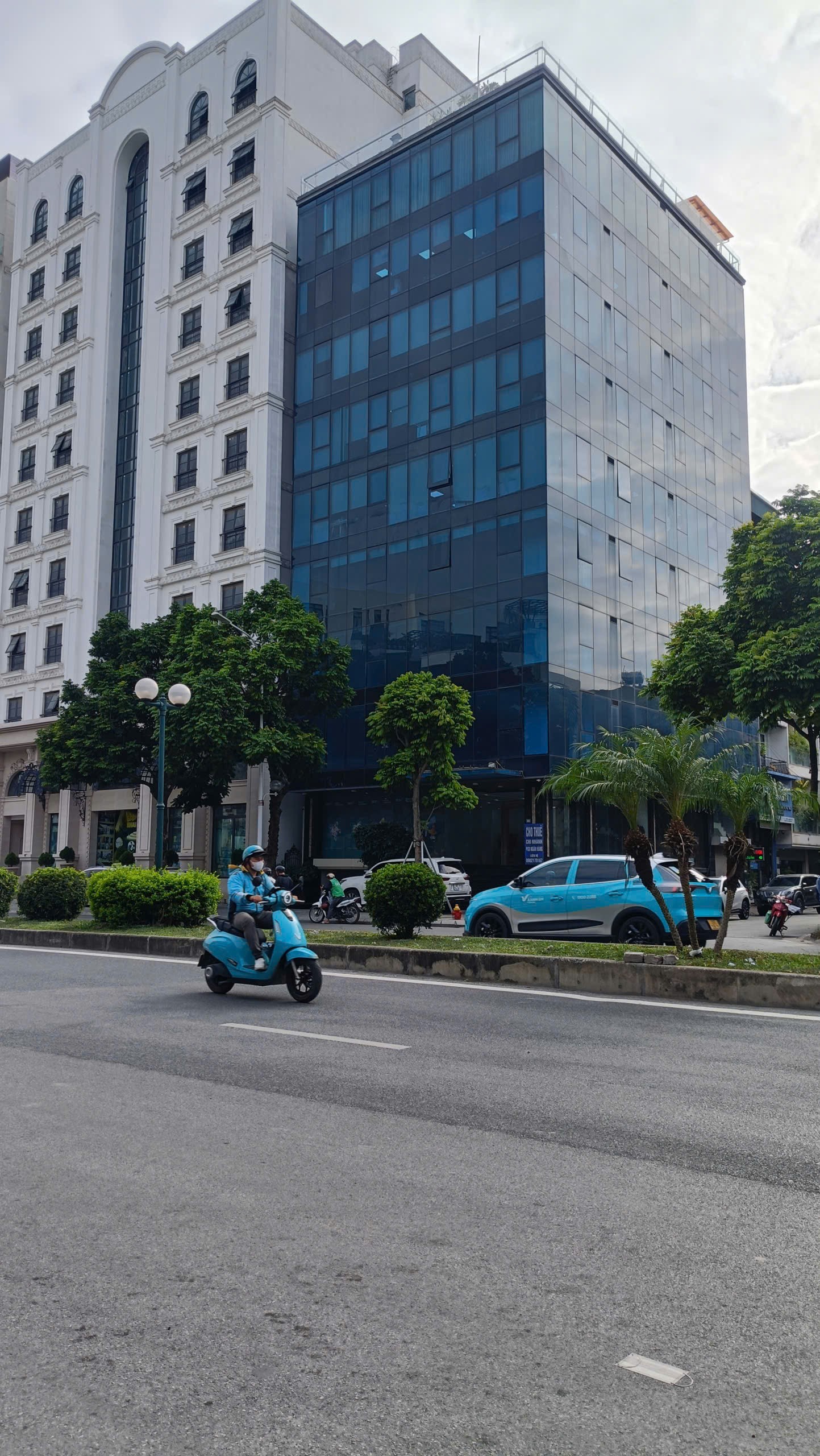 HOT : MẶT PHỐ NGÔ GIA TỰ - LONG BIÊN 250m2 SIÊU KHỦNG - TÒA VP VIP 20 TẦNG 3