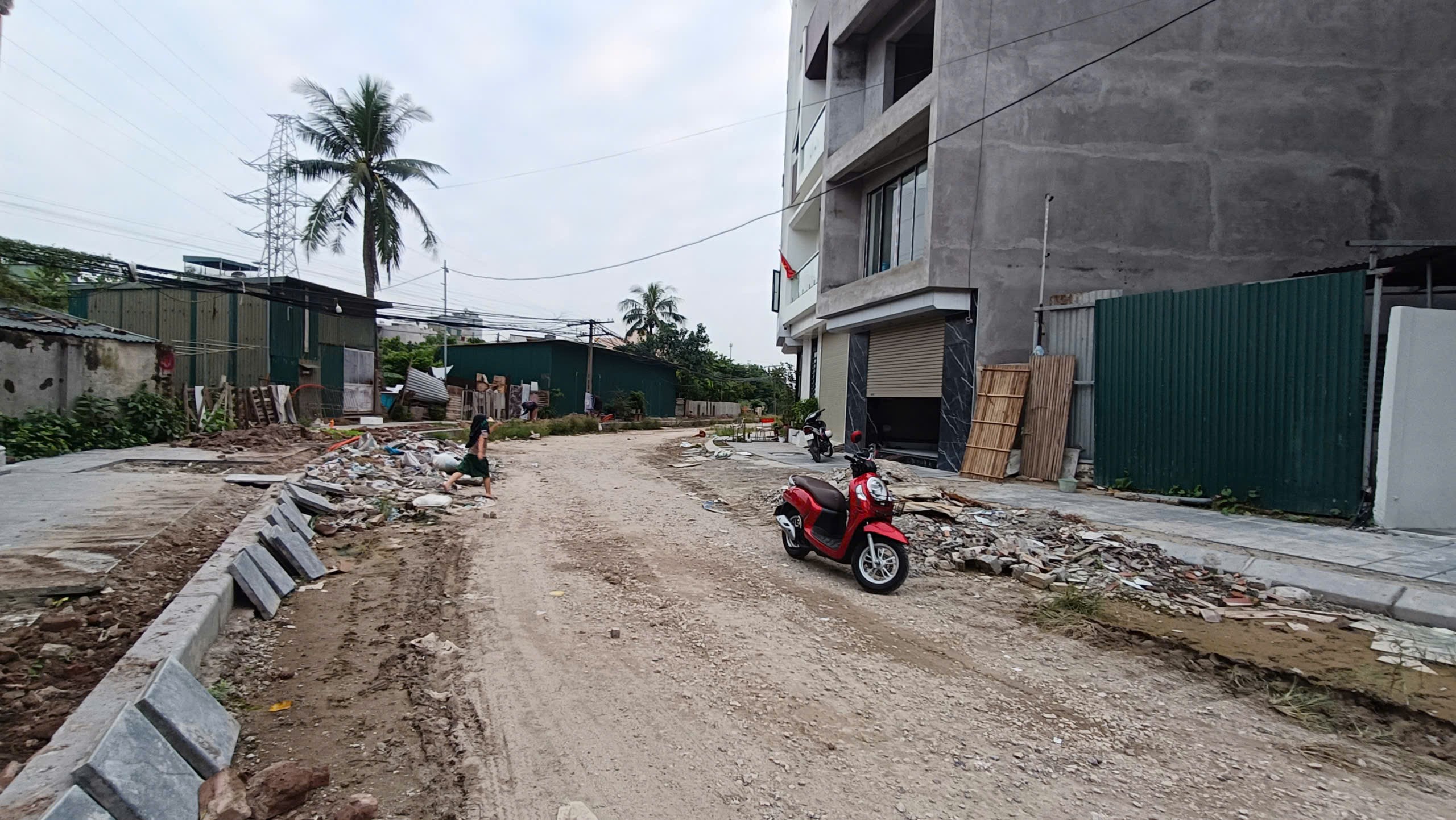 HOT : MẶT PHỐ NGÔ GIA TỰ - LONG BIÊN 250m2 SIÊU KHỦNG - TÒA VP VIP 20 TẦNG 4