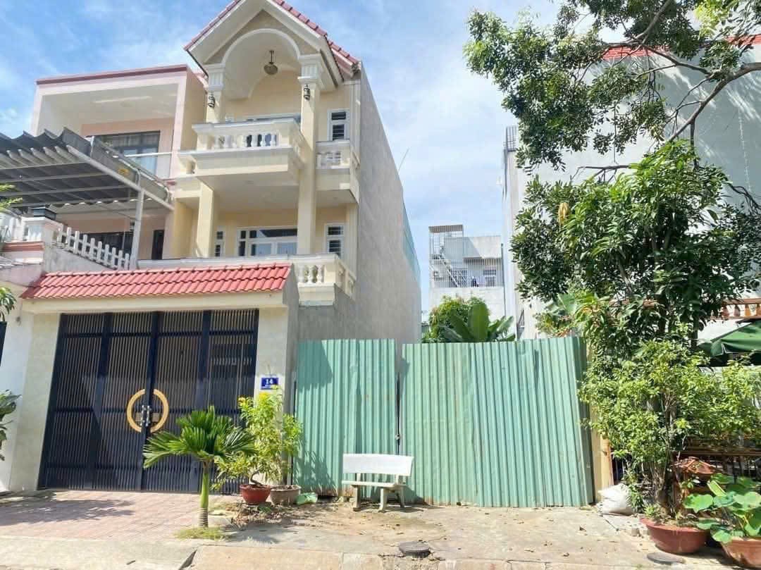 Cần bán Đất Dĩ An, Bình Dương, Diện tích 135m², Giá 8 Tỷ 2