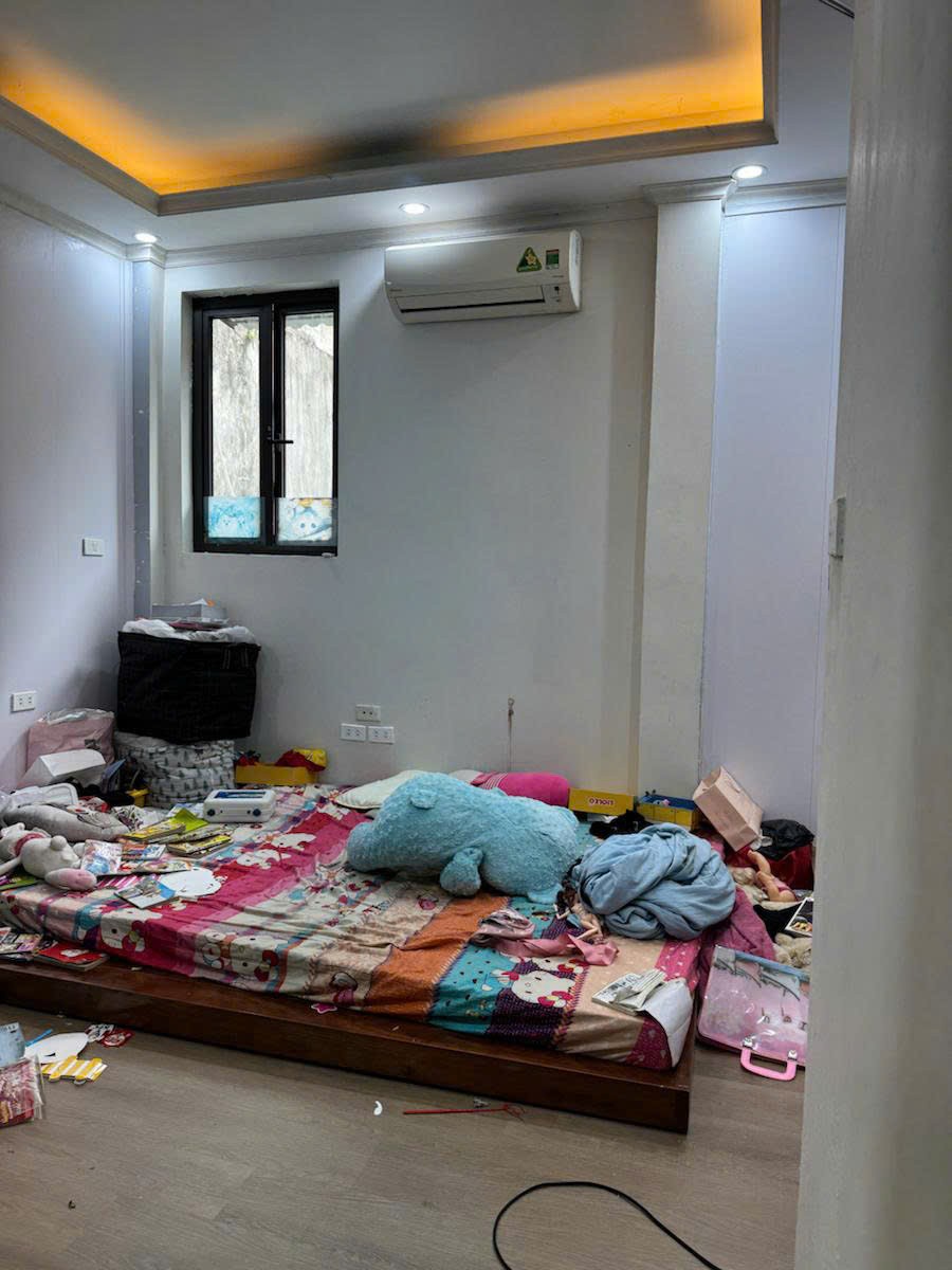 Nhà Lý Thường Kiệt 4 Tầng 11 Tỷ Ngõ  4M , Sát ÔTÔ Tránh Đỗ Sạch sẽ thoáng đẹp gần phố 4