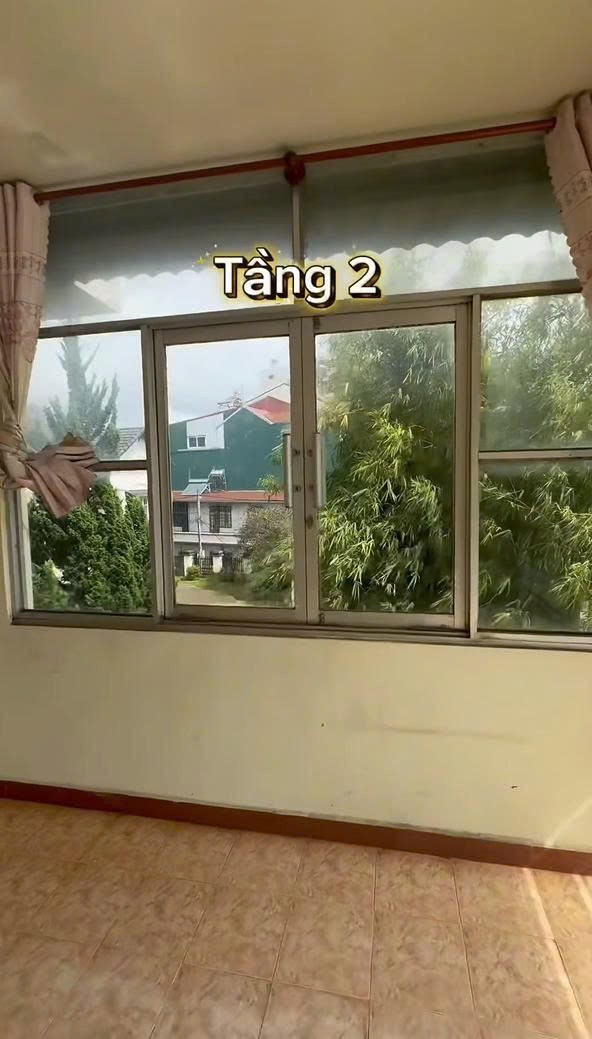 Cho thuê nhà nguyên căn 2 mặt tiền Phù Đổng Thiên Vương phường 8 Đà Lat giá 35 triệu 4