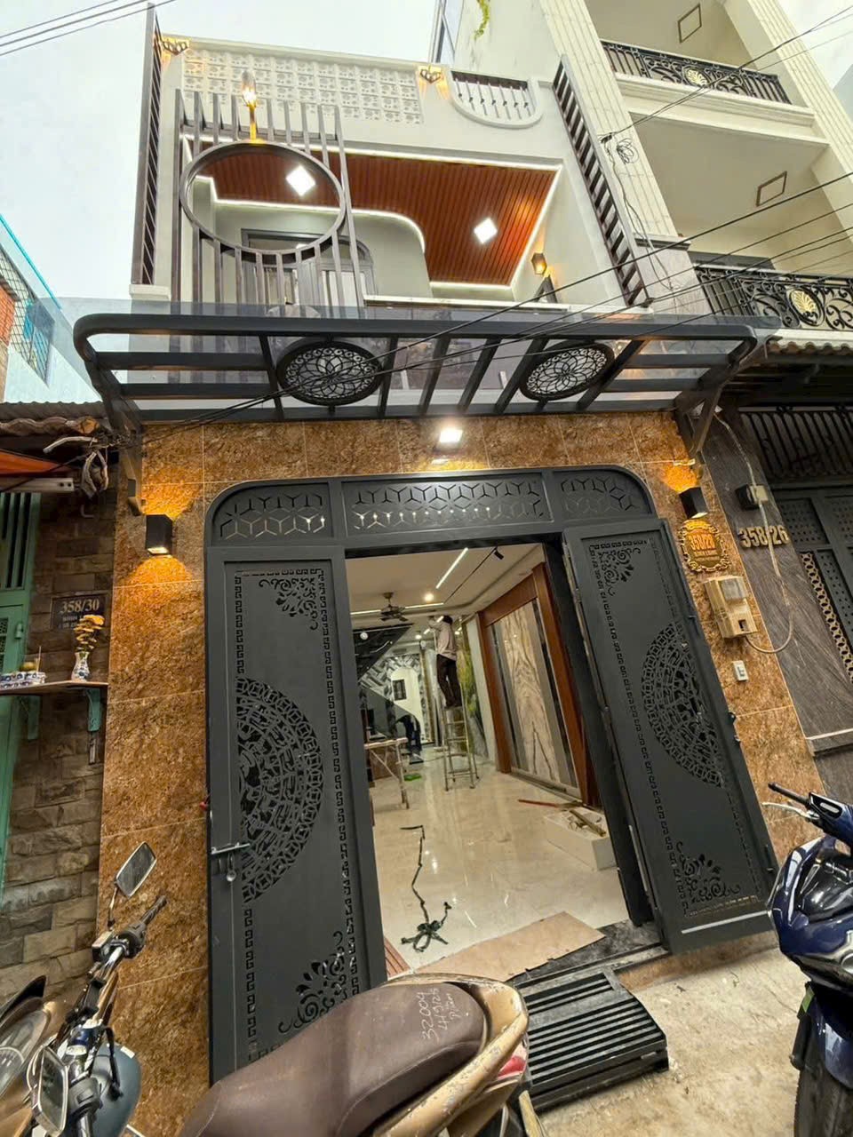 Nhà hẻm Bình Long, Phú Thọ Hòa phong cách luxury dt 64m2 1 lầu 3pn 3wc giá 6,98 tỷ 2