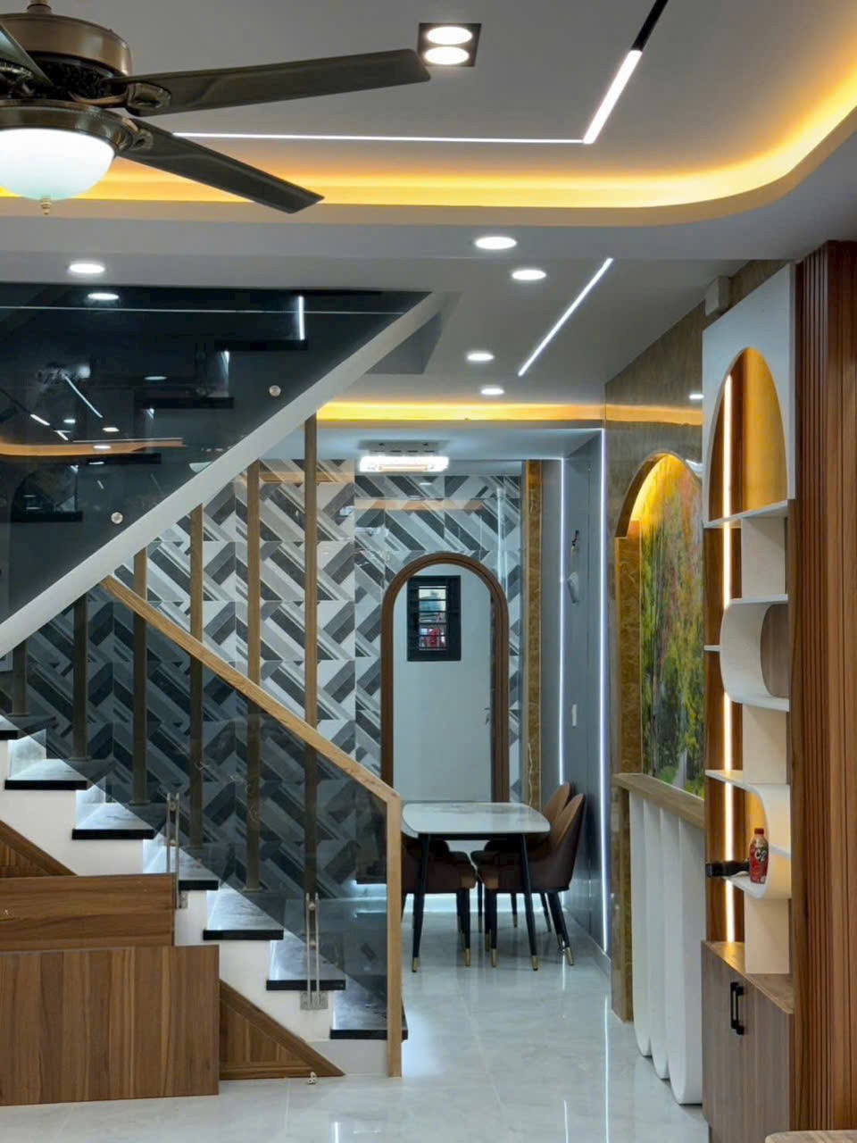 Nhà hẻm Bình Long, Phú Thọ Hòa phong cách luxury dt 64m2 1 lầu 3pn 3wc giá 6,98 tỷ 3