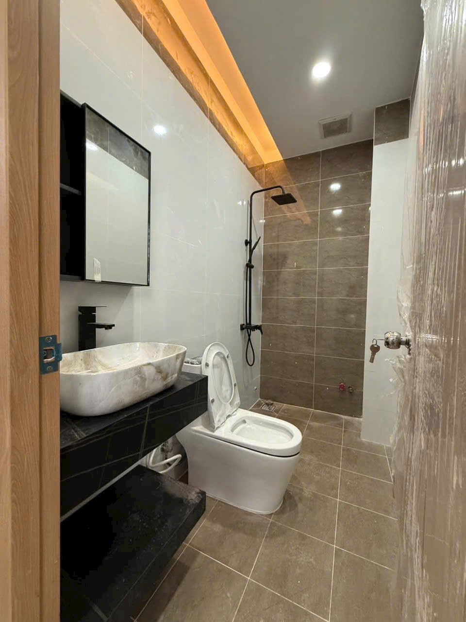 Nhà hẻm Bình Long, Phú Thọ Hòa phong cách luxury dt 64m2 1 lầu 3pn 3wc giá 6,98 tỷ 13