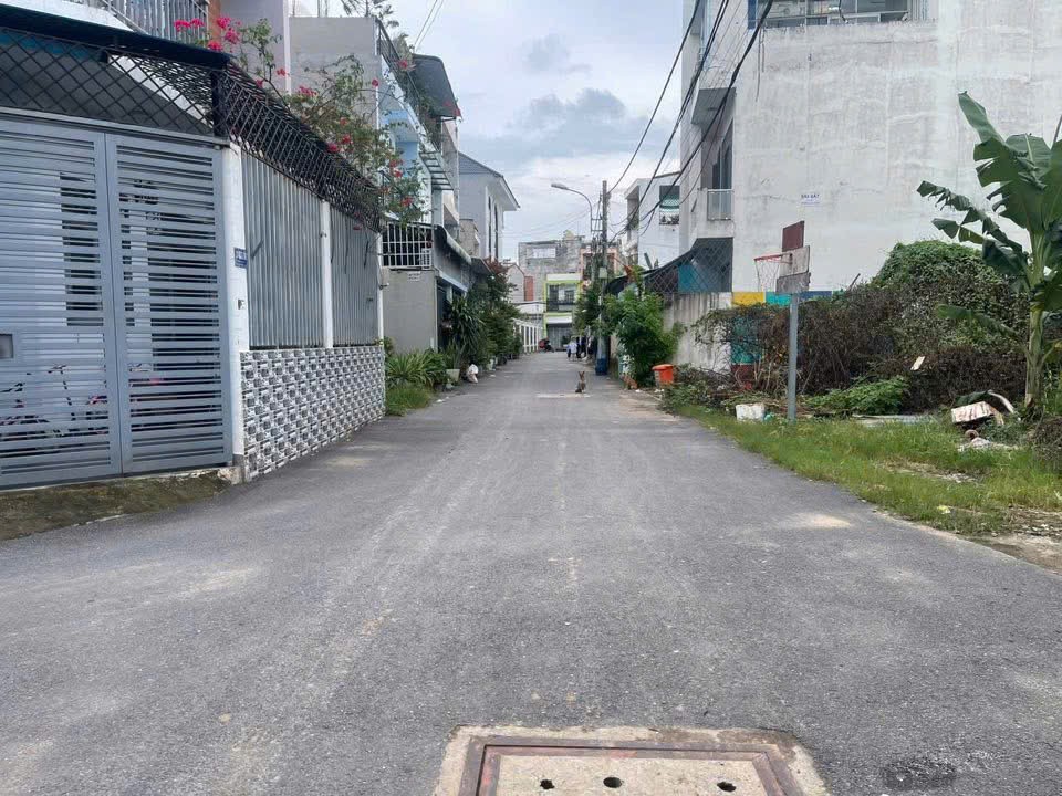 Cần bán Đất Phường Tăng Nhơn Phú A, Quận 9, Diện tích 2200m², Giá 36 Tỷ 3