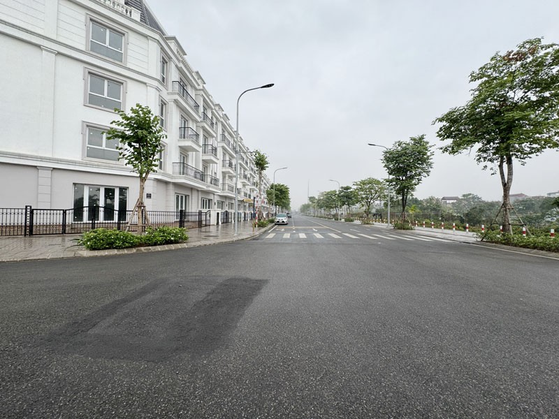 Hiếm! Bán Liền Kề Eurowindow Twin Parks Sổ Đỏ - 75m2, Hướng ĐN, View Thoáng, Kề Vinhomes Ocean Park 3