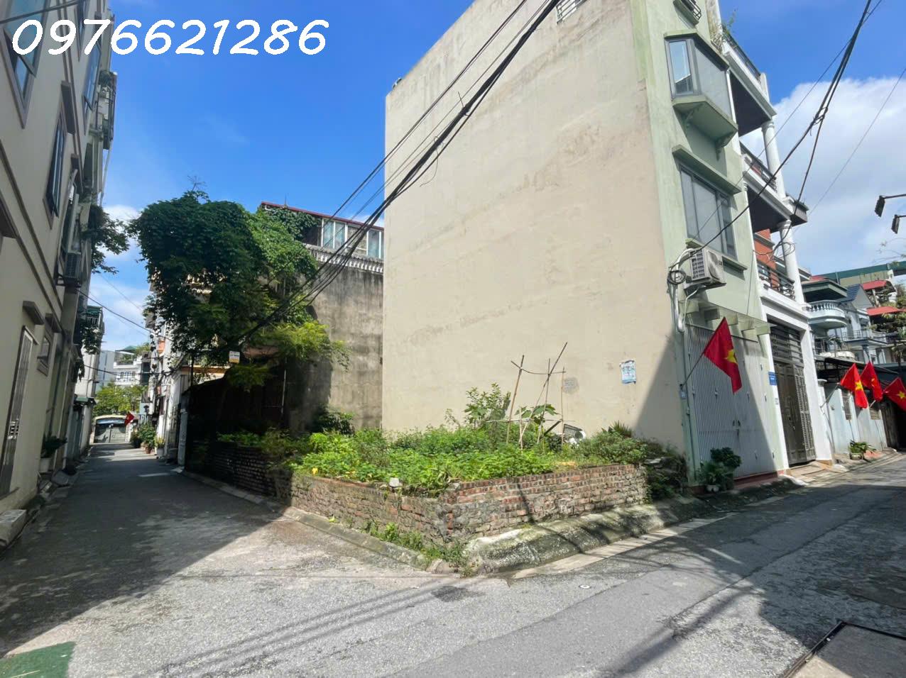 BÁN ĐẤT  LÔ GÓC SIÊU ĐẸP – 98 m2NGÔ GIA TỰ-LONG BIÊNNGÕ THÔNG – Ô TÔ VÀO TẬN NƠI – KINH DOANH