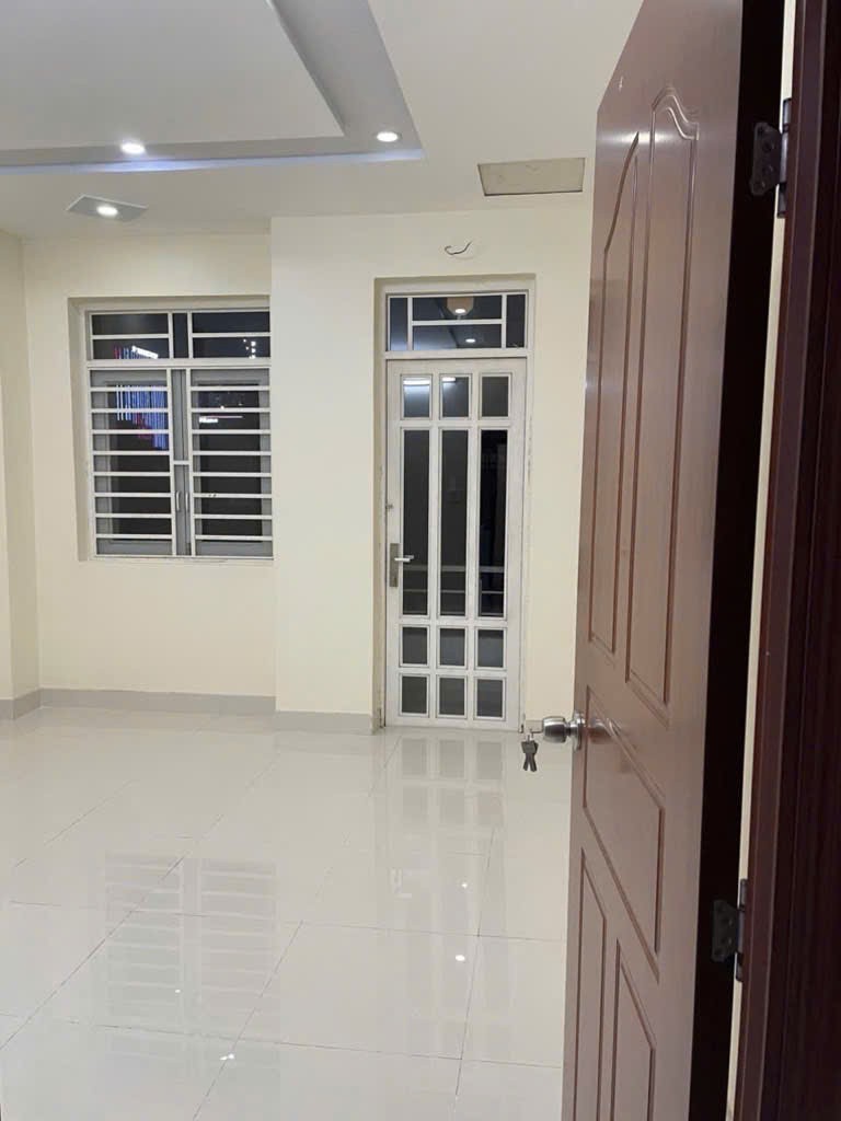 NHÀ 3 TẦNG BTCT PHÚ THUẬN Q7 –4x19- 6ty5 4