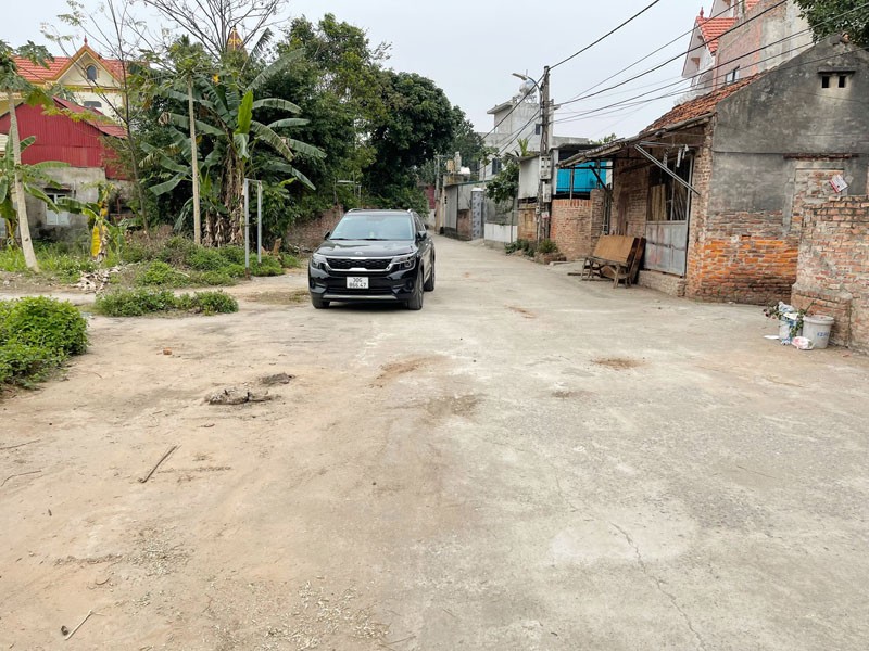 SỐC: Bán Gấp 83,7m2 Đất 3 Mặt Thoáng Chi Đông, Lệ Chi - Ô Tô Tránh, Giá Tốt, Sổ Đỏ CC
