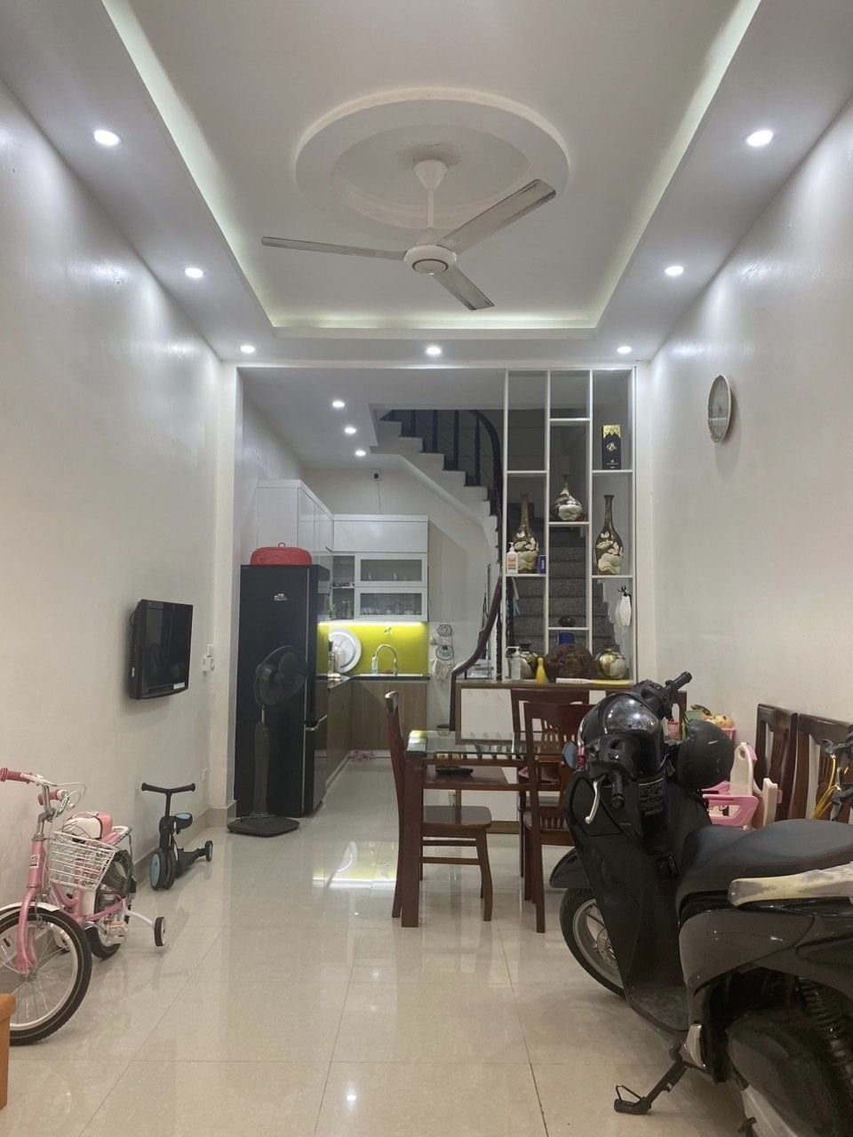 Bán nhà Phân lô quân đội Đường Mai Dịch Cầu Giấy 32m2 6T 5.9 tỷ ô tô đỗ