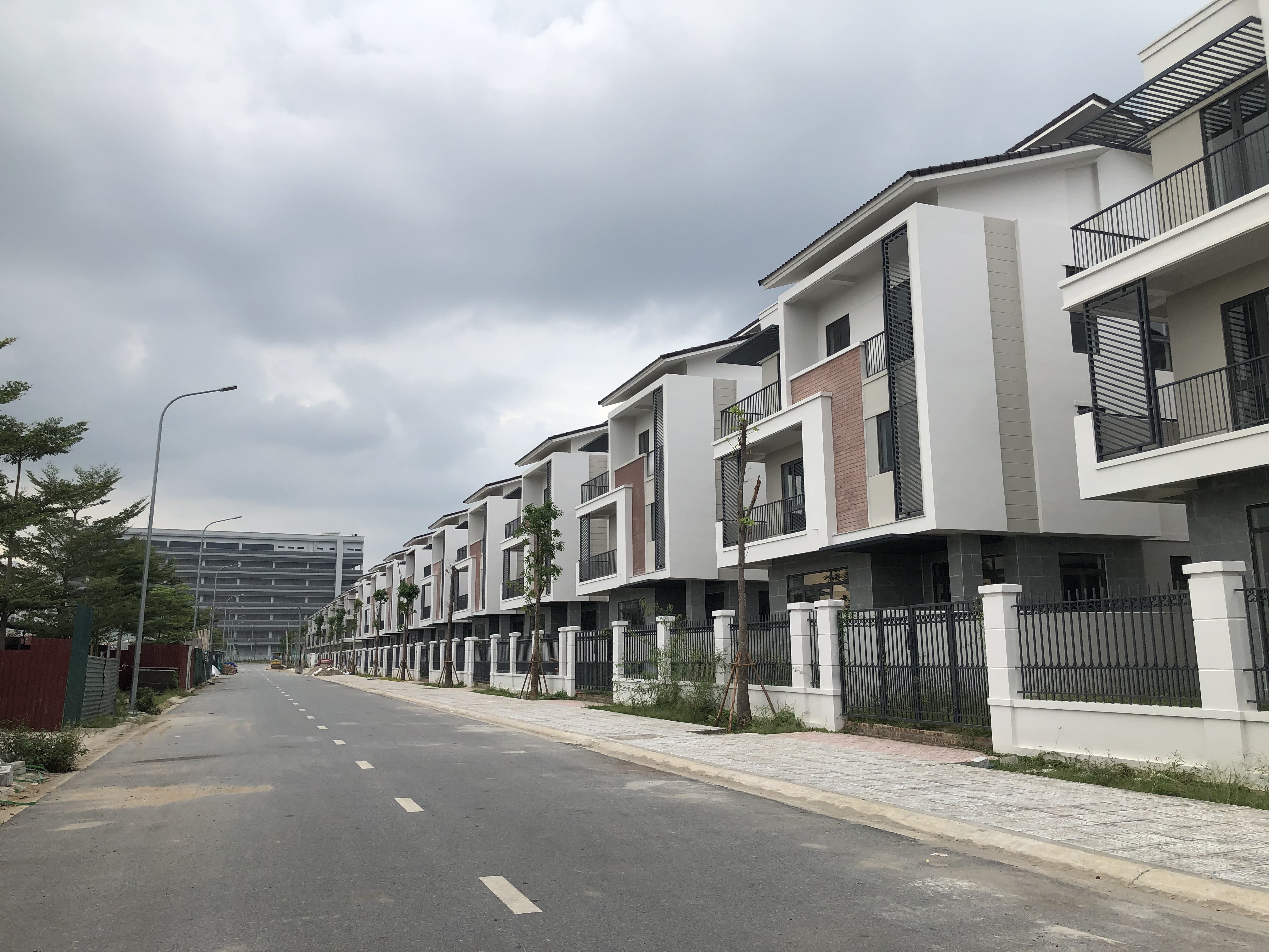 Cần bán Nhà mặt tiền dự án Centa City, Diện tích 300m², Giá Thương lượng 3