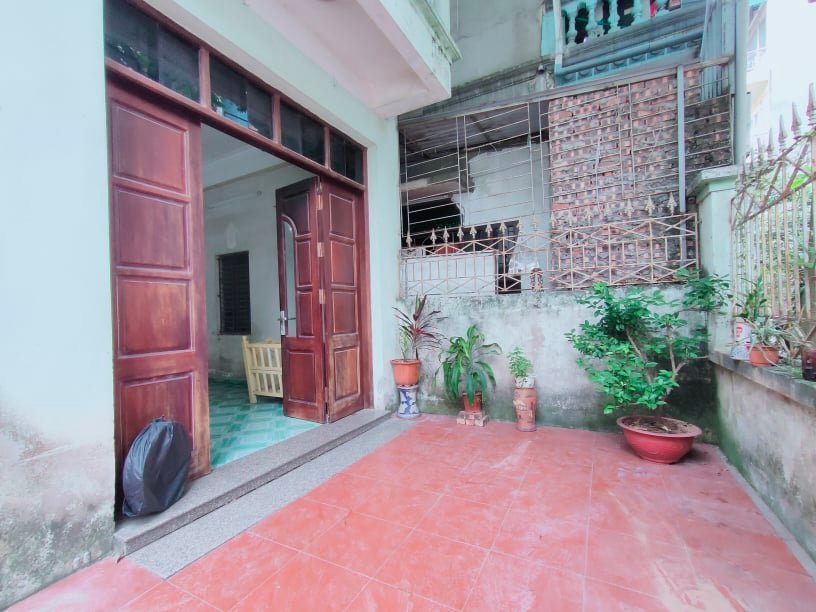 Cần bán Nhà mặt tiền đường Giang Biên, Phường Giang Biên, Diện tích 75m², Giá 680000000 Tỷ 2