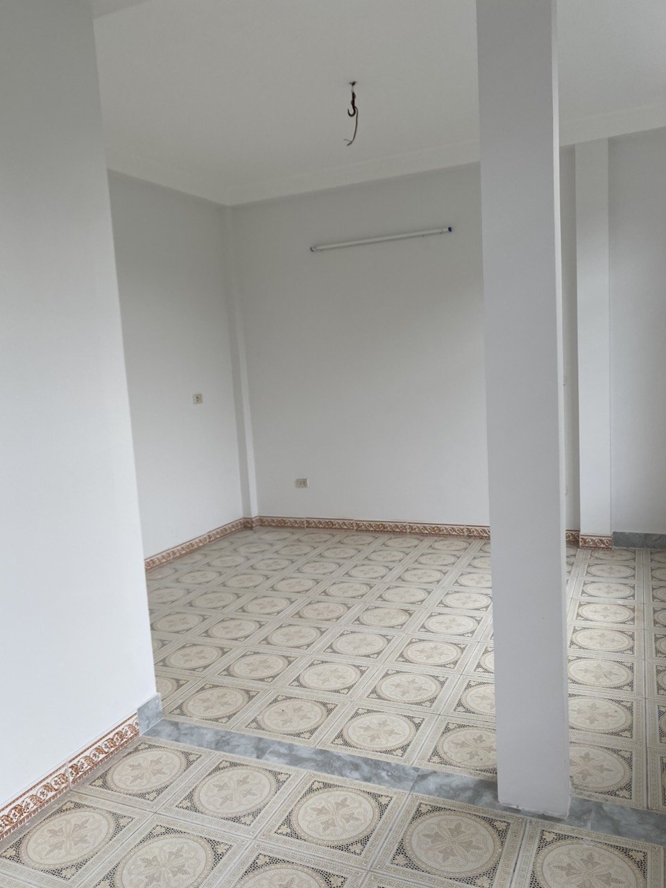 Cho thuê Nhà mặt tiền đường Ngọc Hà, Phường Ngọc Hà, Diện tích 40m², Giá Thương lượng 3