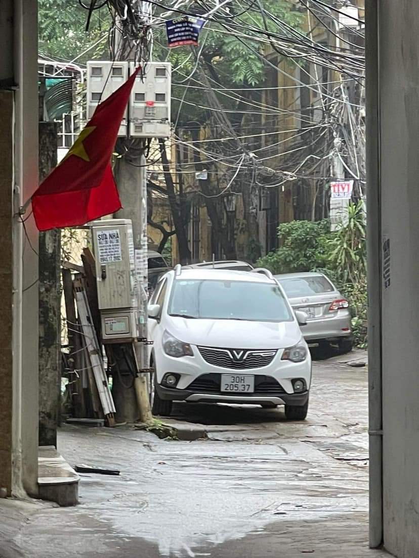 Bán nhà ngõ 152 Nguyễn Đình Hoàn 44m2 4T MT 4m 6 tỷ Nhà vuông vắn, ba gác tránh. 3