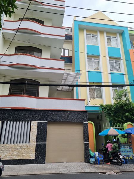 Bán Nhà đường Nguyễn Minh Hoàng Tân Bình 93m2 2