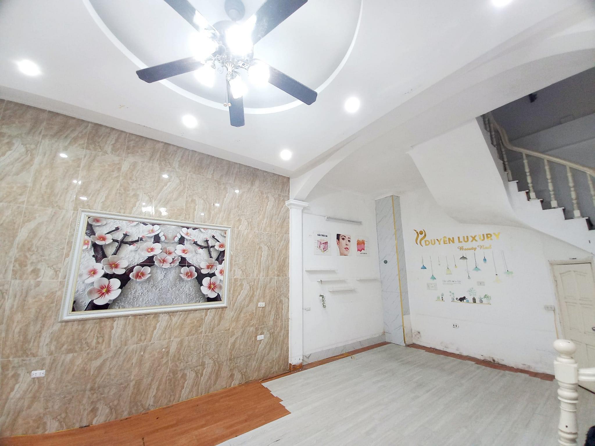 Nhỉnh 9 tỷ, Mạc Thái Tổ, Cầu Giấy, 42m2, 5 tầng, kinh doanh, ngõ thông, phân lô 2