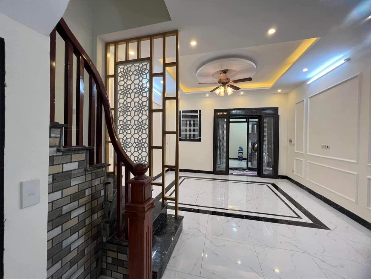 Cần bán Nhà mặt tiền đường Dương Khuê, Phường Mai Dịch, Diện tích 45m², Giá Thương lượng 2