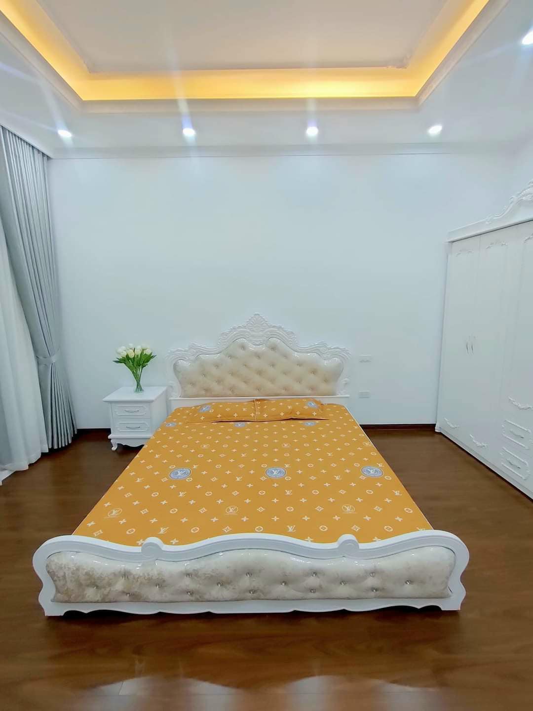 Bán nhà phố Chùa Láng,Đống Đa,phân lô 42m2x5T,Ôtô,KD,nhà đẹp ở ngay,giá 5.35 tỷ 0969945393 2