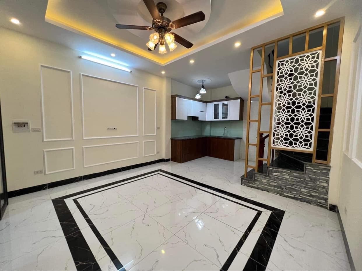 Cần bán Nhà mặt tiền đường Dương Khuê, Phường Mai Dịch, Diện tích 45m², Giá Thương lượng 3