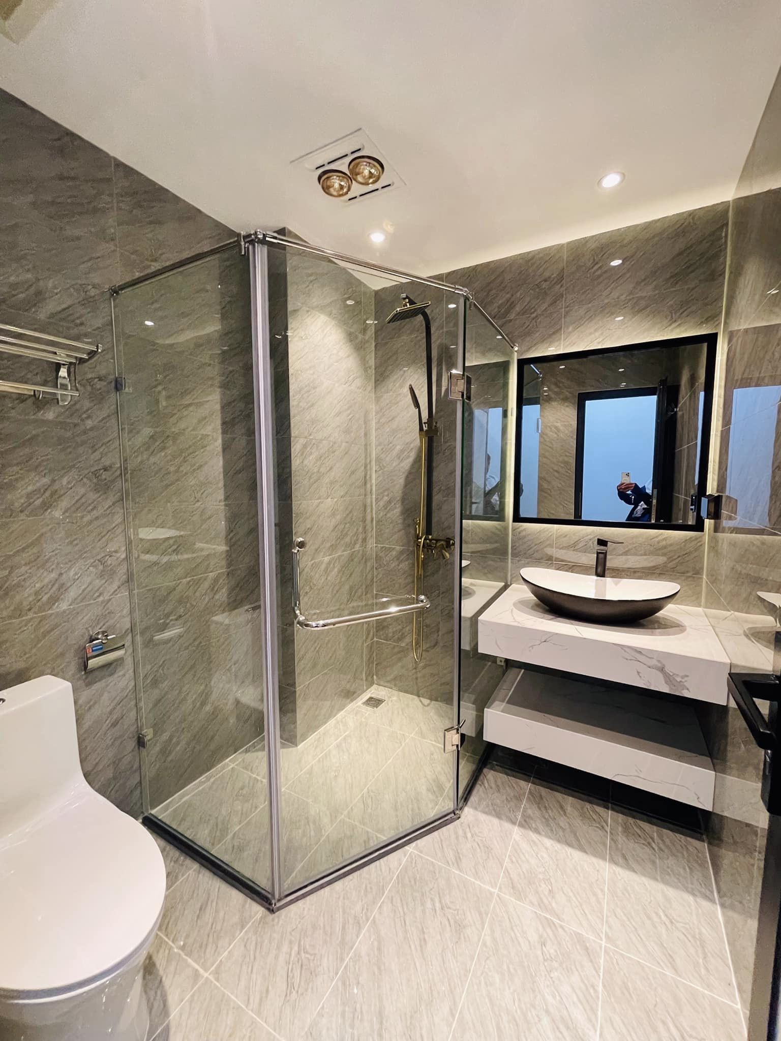Bán gấp nhà ngõ 61 Phùng Chí Kiên 45m2 7T 8.8 tỷ Nhà Mới Phân lô Quân Đội 4