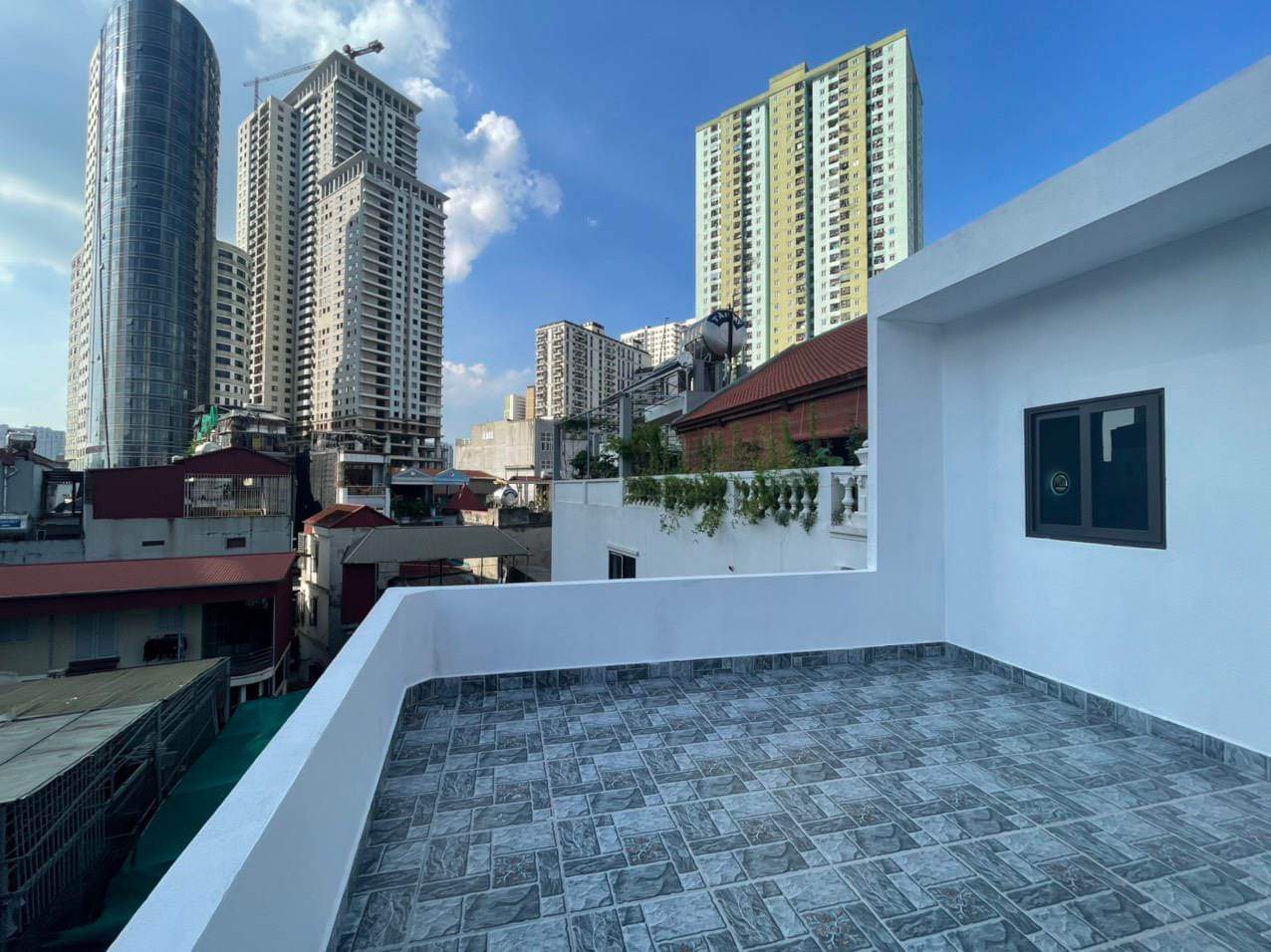 "Bán nhà  ngõ 197 Trần Phú Hà Đông 30m2 6T Mt 5.6m giá 3.8 tỷ Nhà mới ở ngay 4