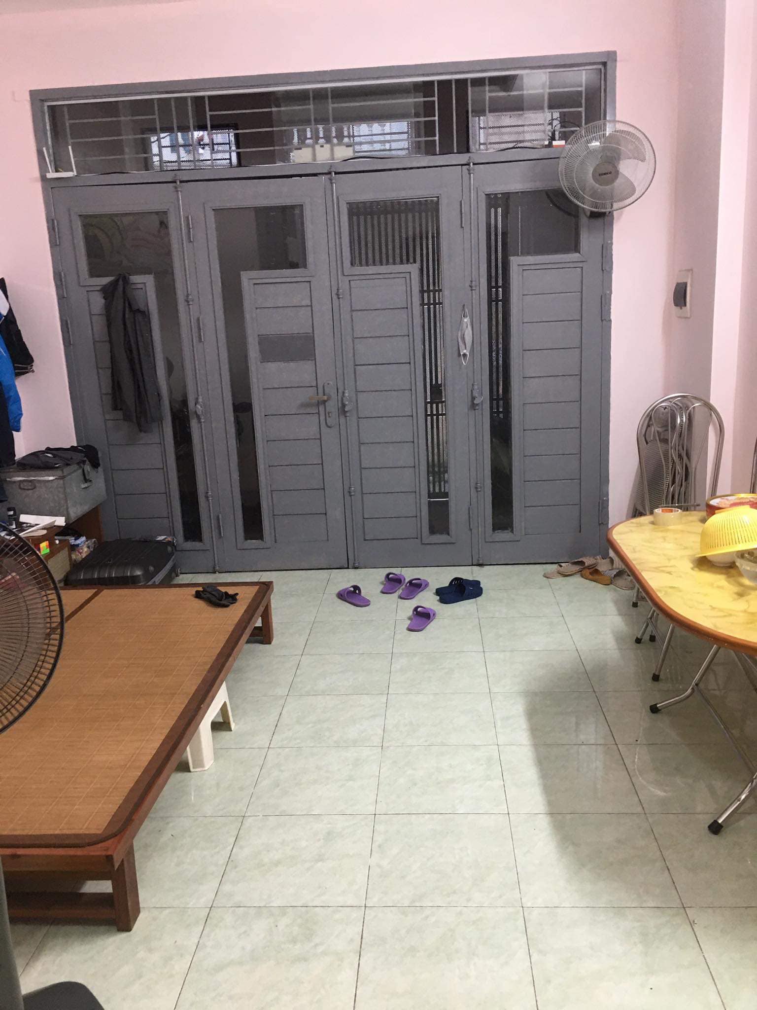Bán nhà  ngõ 29 Dịch Vọng Cầu Giấy : 42M2, MT 4.1m, 4.7 tỷ sầm uất, rất gần ô tô- ở ngay 5