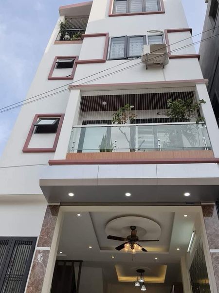 Cần bán Nhà mặt tiền đường Nguyễn Văn Linh, Phường Phúc Đồng, Diện tích 45m², Giá 6.1 Tỷ 1