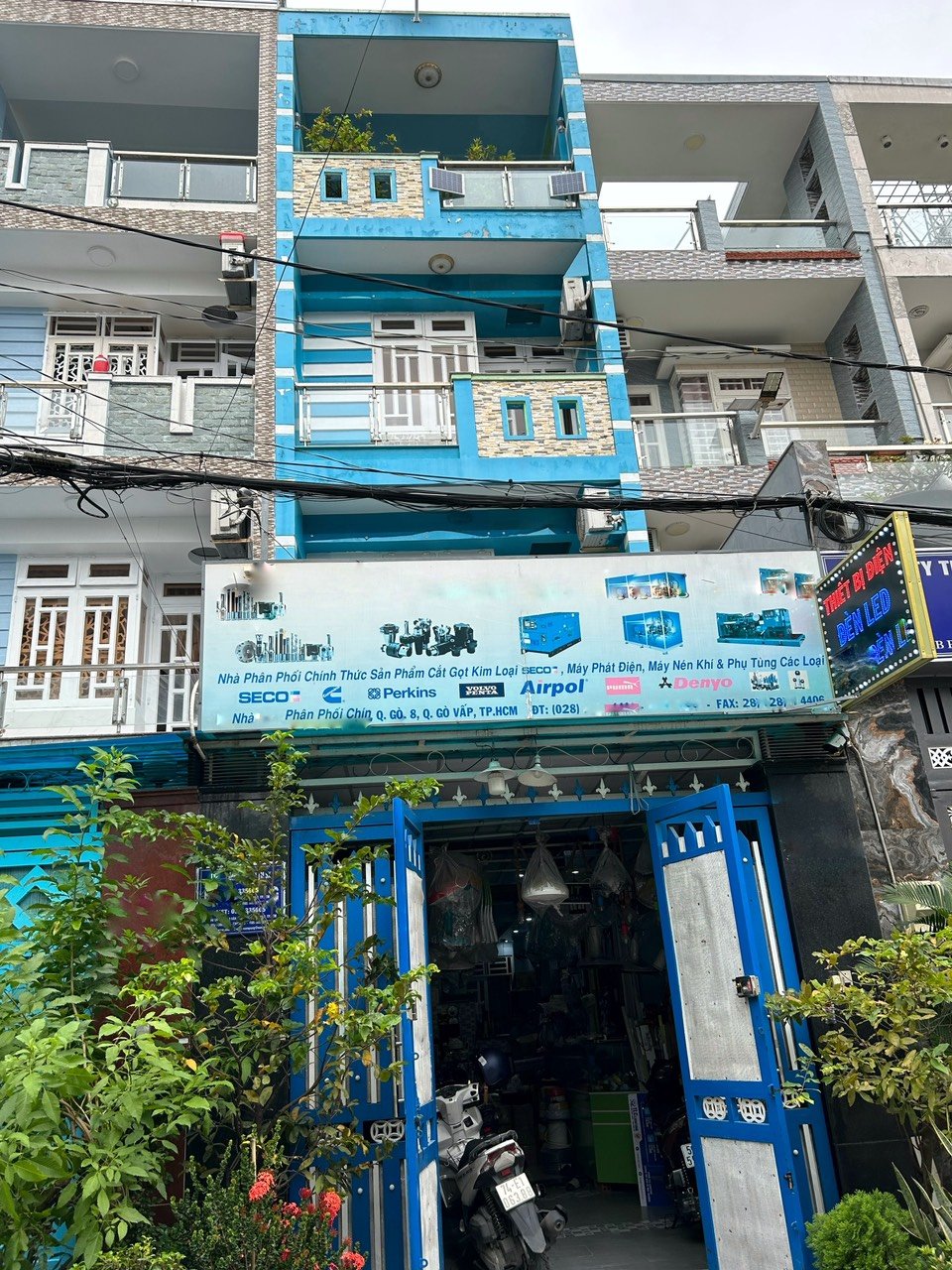 Bán căn nhà đường Quang Trung, phường 8, quận Gò Vấp. 1 trệt 3 lầu đúc suốt, (4x20m)
