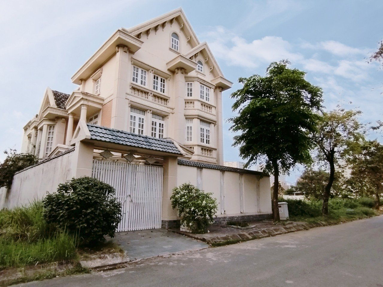 Cần bán gấp Đất  nền dự án Khu dân cư Nam Long, P. Phước Long B, Q9 Diện tích 157m²,  68 Triệu/m²