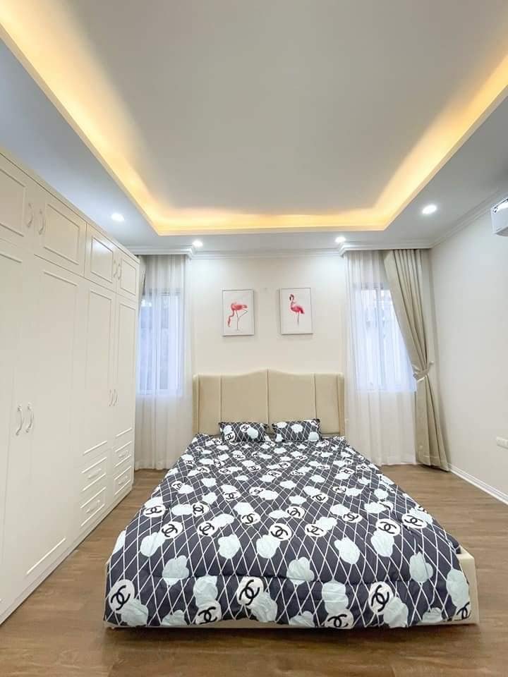 Cần bán Nhà mặt tiền đường Dương Khuê, Phường Mai Dịch, Diện tích 45m², Giá Thương lượng 6