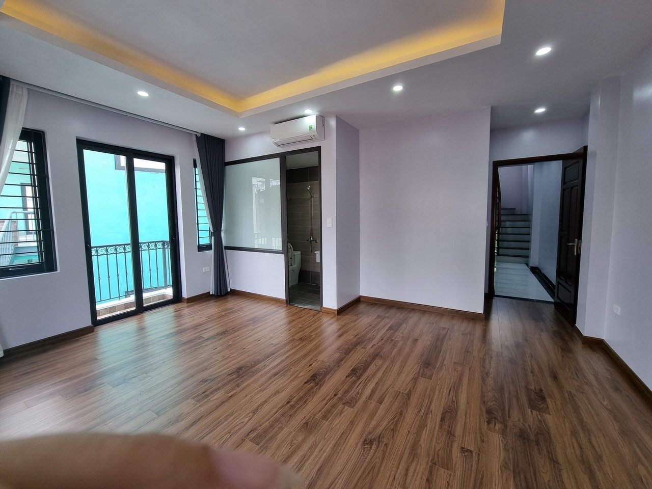 Cần bán Nhà mặt tiền đường Giảng Võ, Phường Cát Linh, Diện tích 82m², Giá Thương lượng