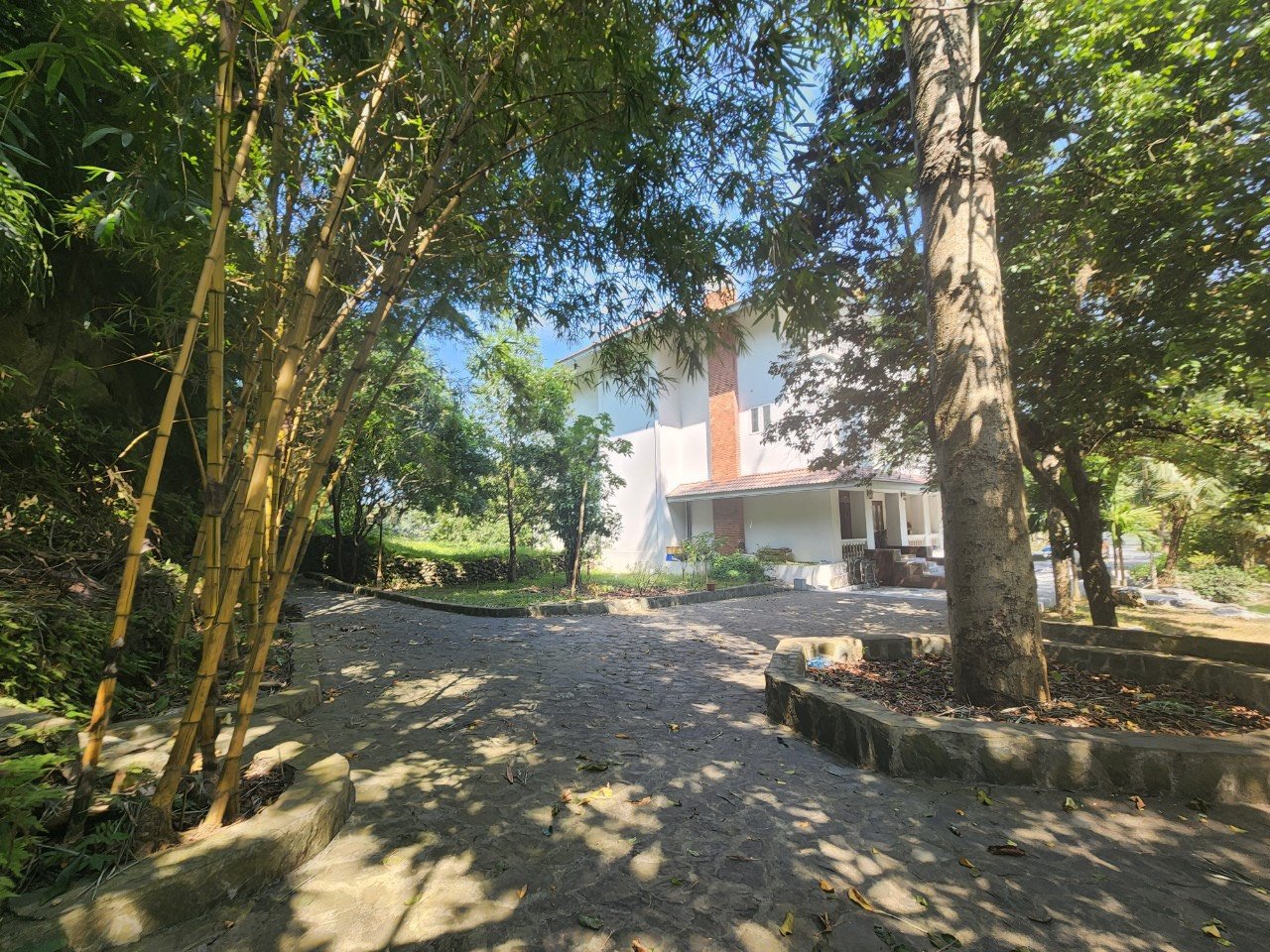 Biệt Thự 5 Sao Lương Sơn Hoà Bình diện tích 1.1 ha 2
