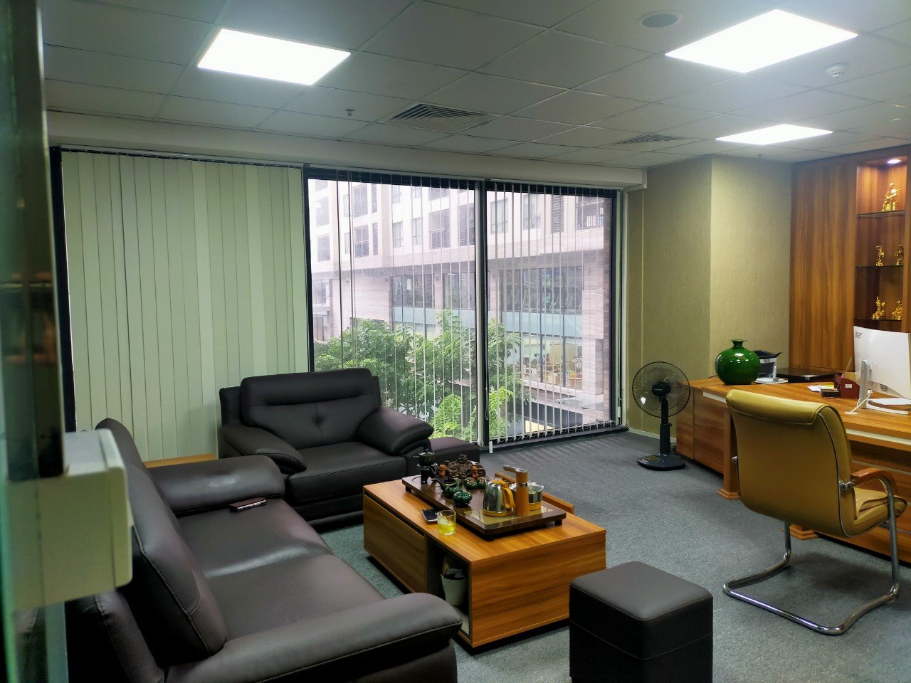 Nhượng văn phòng cho thuê 155m2 tại tòa Hồng Kông Tower, Đê La Thành, Đống Đa 4