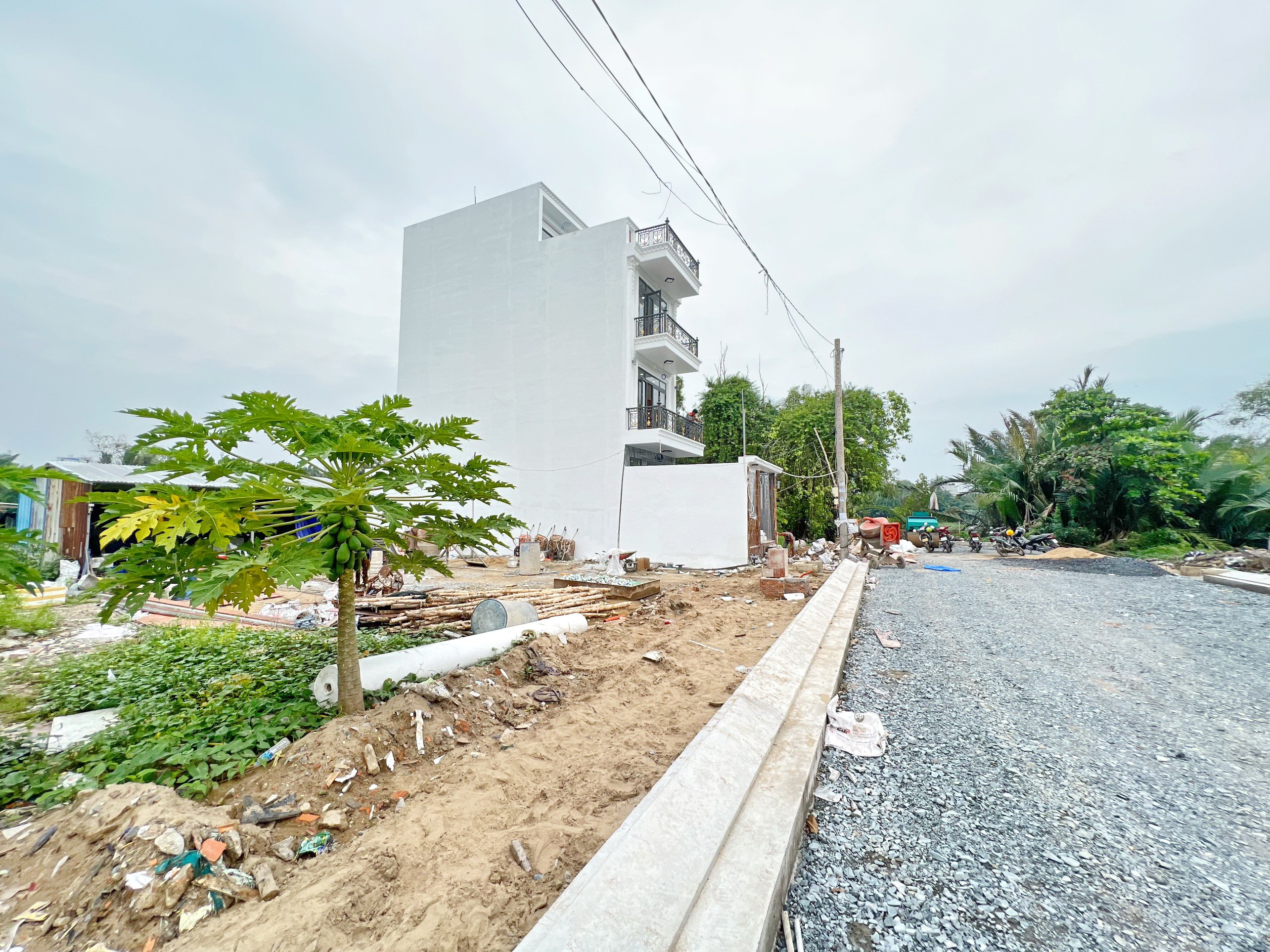 Cần bán Đất đường Số 37, Phường Bình Thuận, Diện tích 62m², Giá 9.6 Tỷ 4