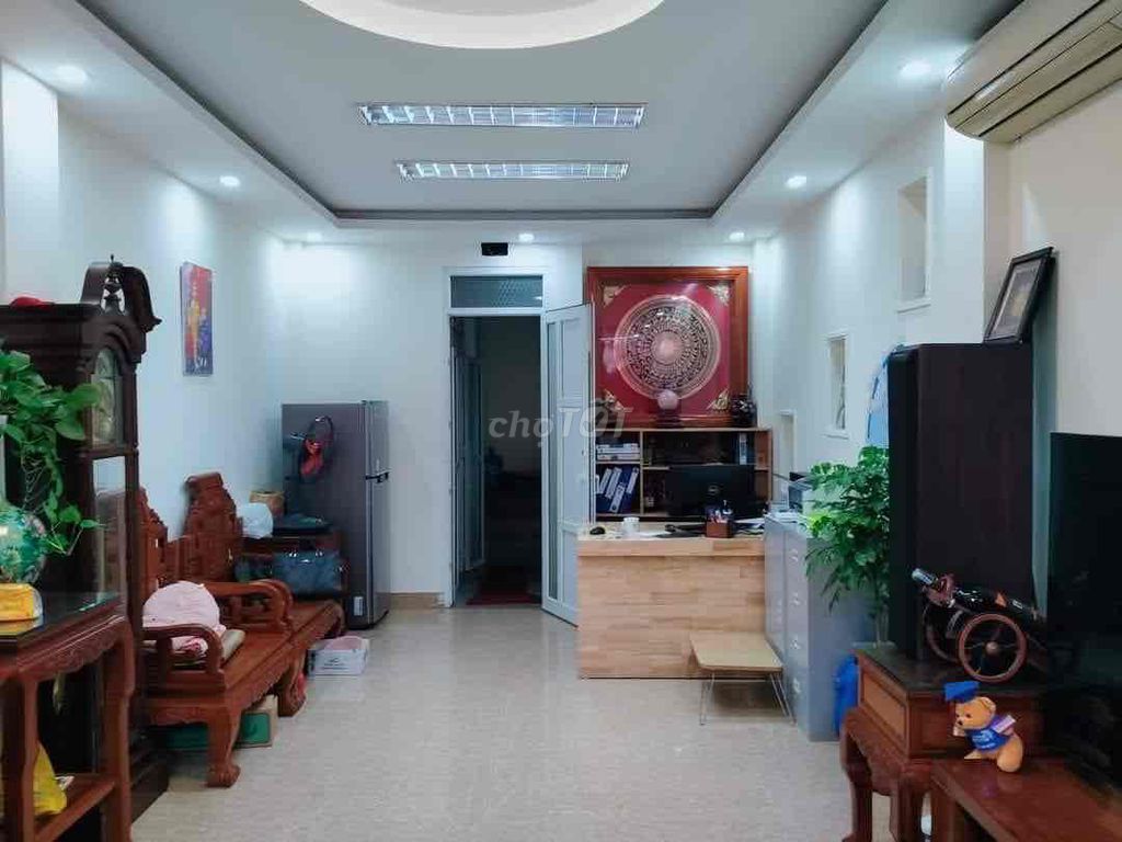 Chính chủ cho thuê nhà mặt phố Quang Trung - Hà Đông DT45m2x7 tầng Giá 35tr/th 3