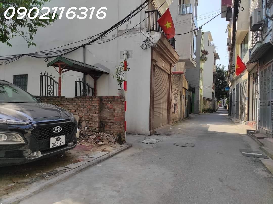 Bán nhà phố Ngô Gia Tự, Long Biên, đường thông muôn ngả, sau bigC Long Biên, ô tô vào nhà, giá đầu