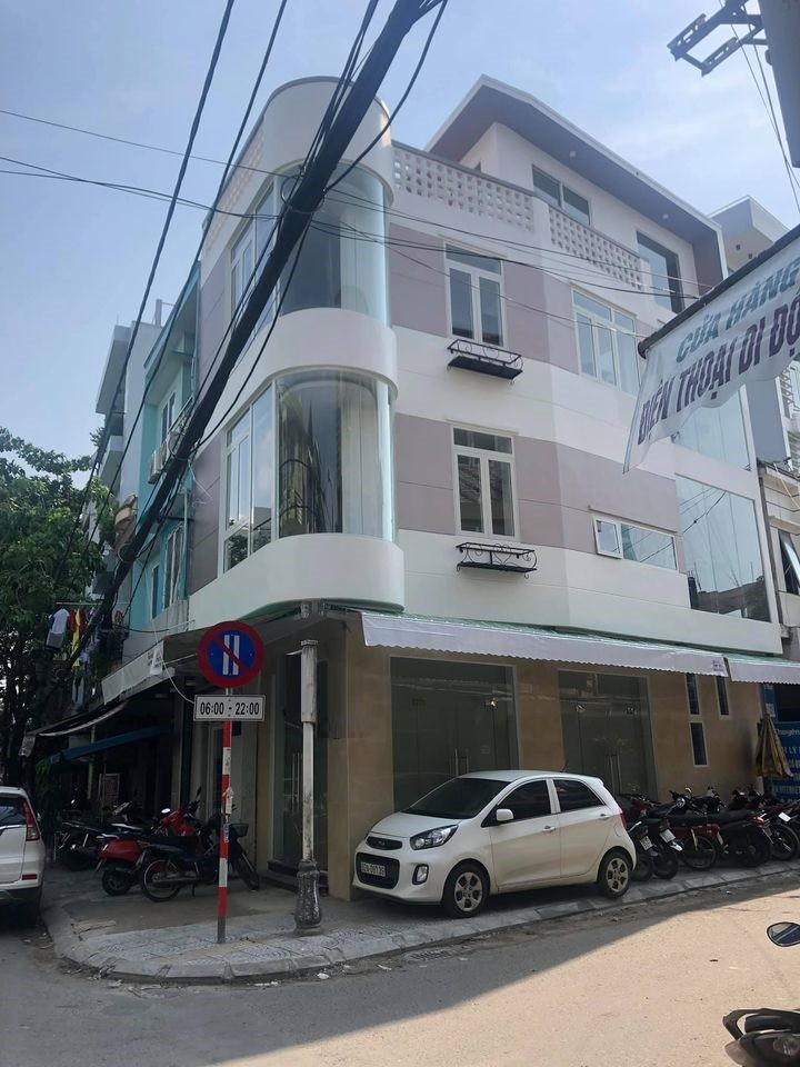 Nhà 2 mặt Tiền Nguyễn Hoàng, 3 tầng mới, KD, 6.x tỷ 1