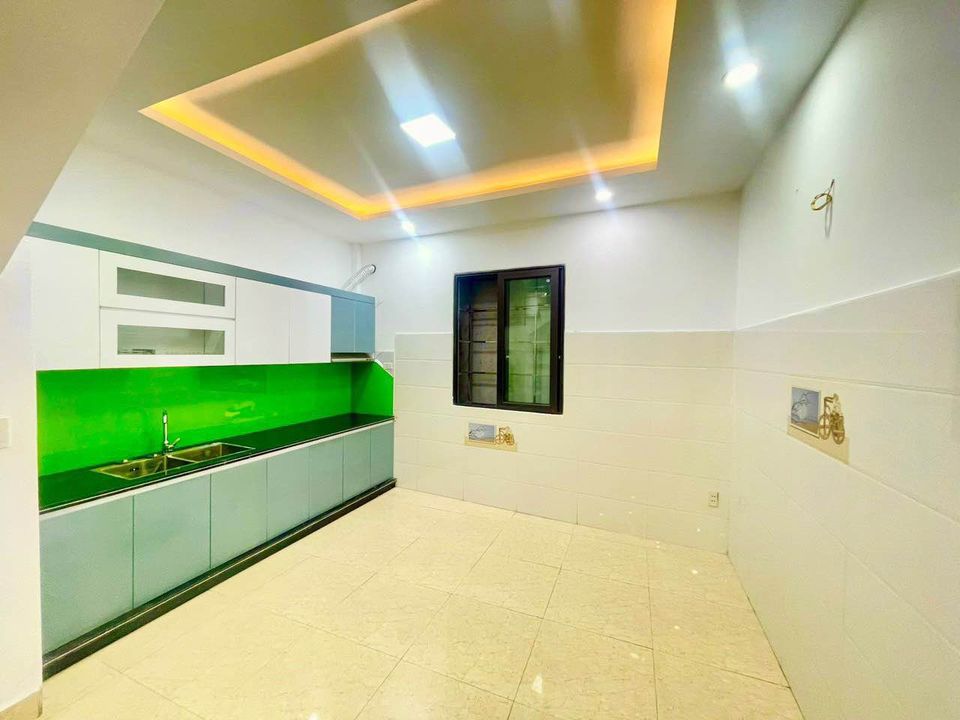 Bán nhà  Phạm Văn Đồng - 70m2 -7 Tầng – 12.6 tỷ, lô góc Ô tô Tránh Vỉa Hè. 3