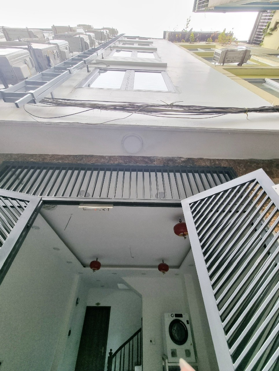 Tòa căn hộ dịch vụ cao cấp tại Nam Từ Liêm – 5 tầng x 9 phòng x FULL nội thất cao cấp – thu sấp sỉ 2