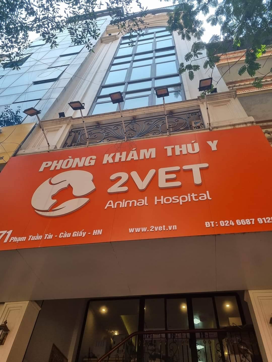 Bán nhà mặt phố Phạm Tuấn Tài, sát Hoàng Quốc Việt, vỉa hè, 8 tầng thang máy, 65m, 28 tỷ.