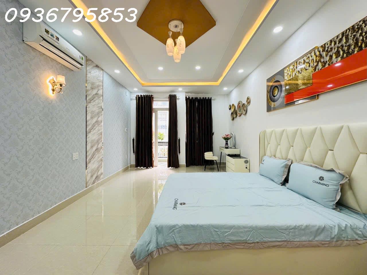 Bán nhà 2 mặt Hẻm xe hơi Nguyễn Duy Cung - 100m2 - nhỉnh 8 tỷ - nở hậu tài lộc 2