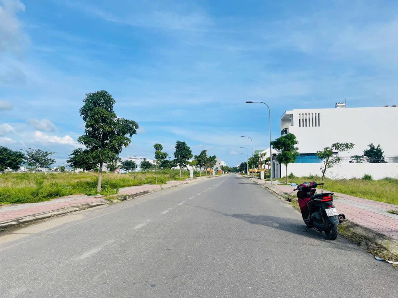 Bán đất KĐT Nam Sông Cái, Diên Khánh, lô góc siêu đẹp, 2 mặt tiền đường 13mgiá rẻ chỉ 15,5 tr/m2 4
