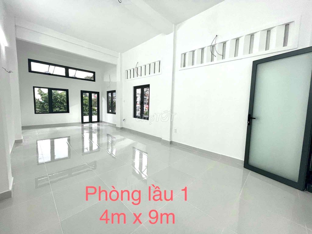 Nhà 4 tầng MT Lý Thái Tổ, ngay vòng xoay Ngã 7, 35 triệu 3