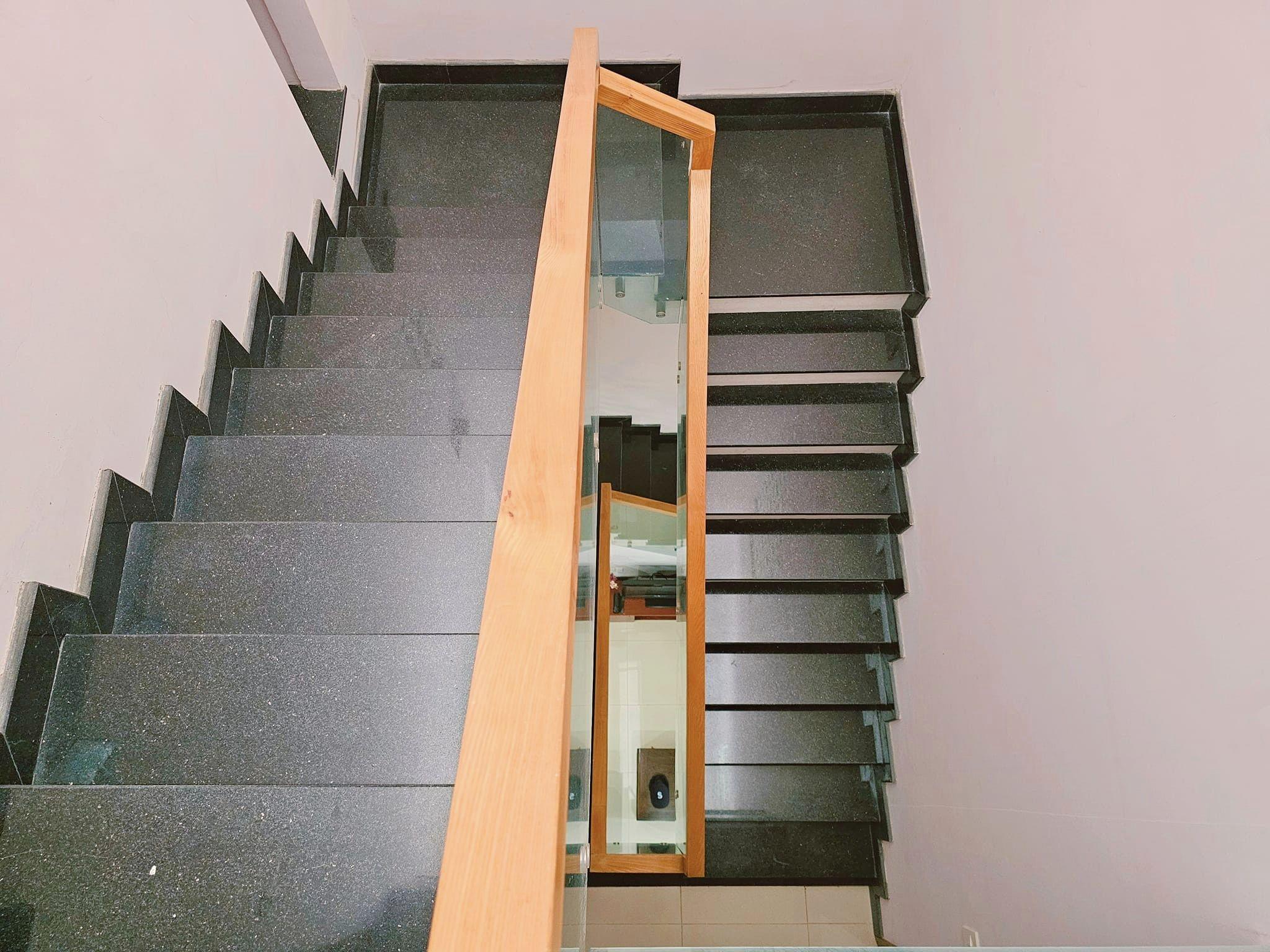 Nhà 3 tầng hoàn công, 90m², khu dân trí cao đường số 2 Hiệp Bình Chánh 4