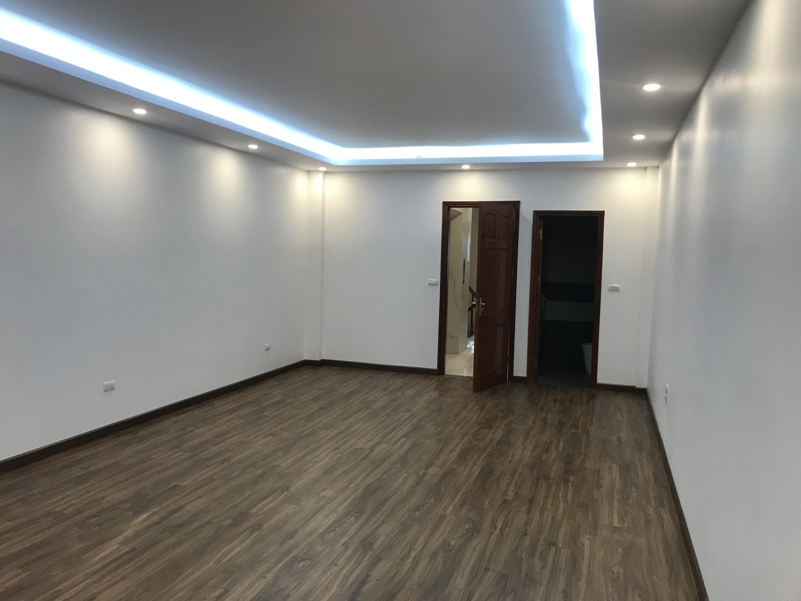 Bán nhà Nguyễn Khuyến, Hà Đông, 80m2, THANG MÁY, Ô TÔ chỉ hơn 19 tỷ 4