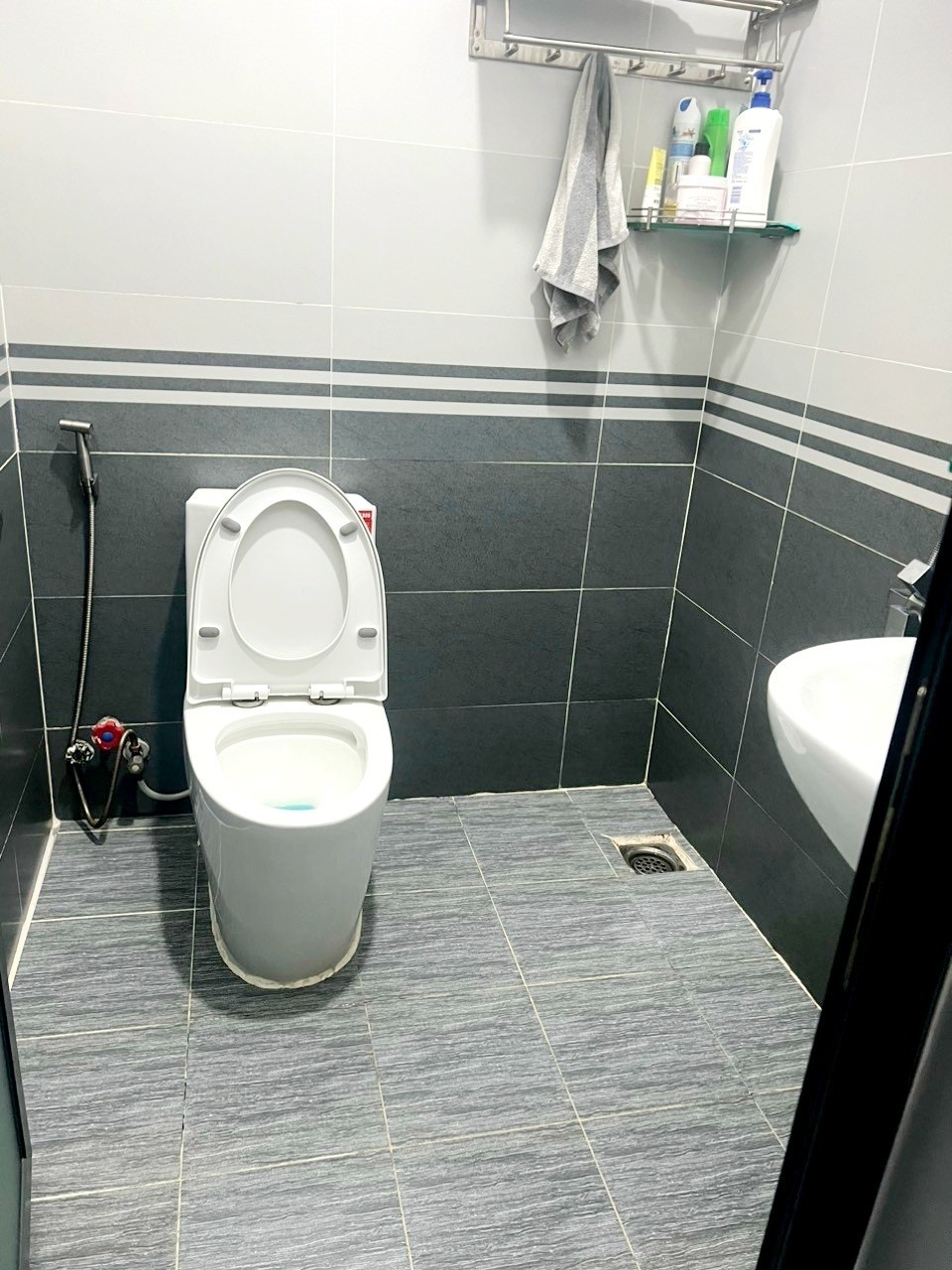 36m2 2 tầng 2PN 2WC hẻm xe hơi Liên khu 10-11 Bình Trị Đông Bình Tân 2.9 tỷ 4