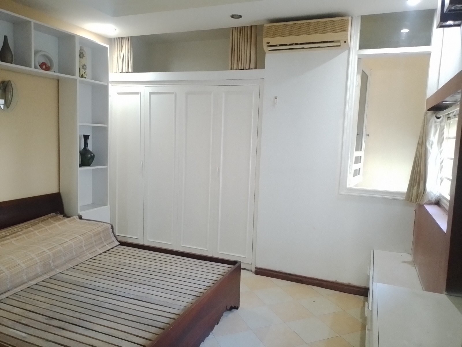 Bán nhà mặt phố Ngô Quyền, Hà Đông 32m2, 5 tầng KINH DOANH, Ngõ thông. 5