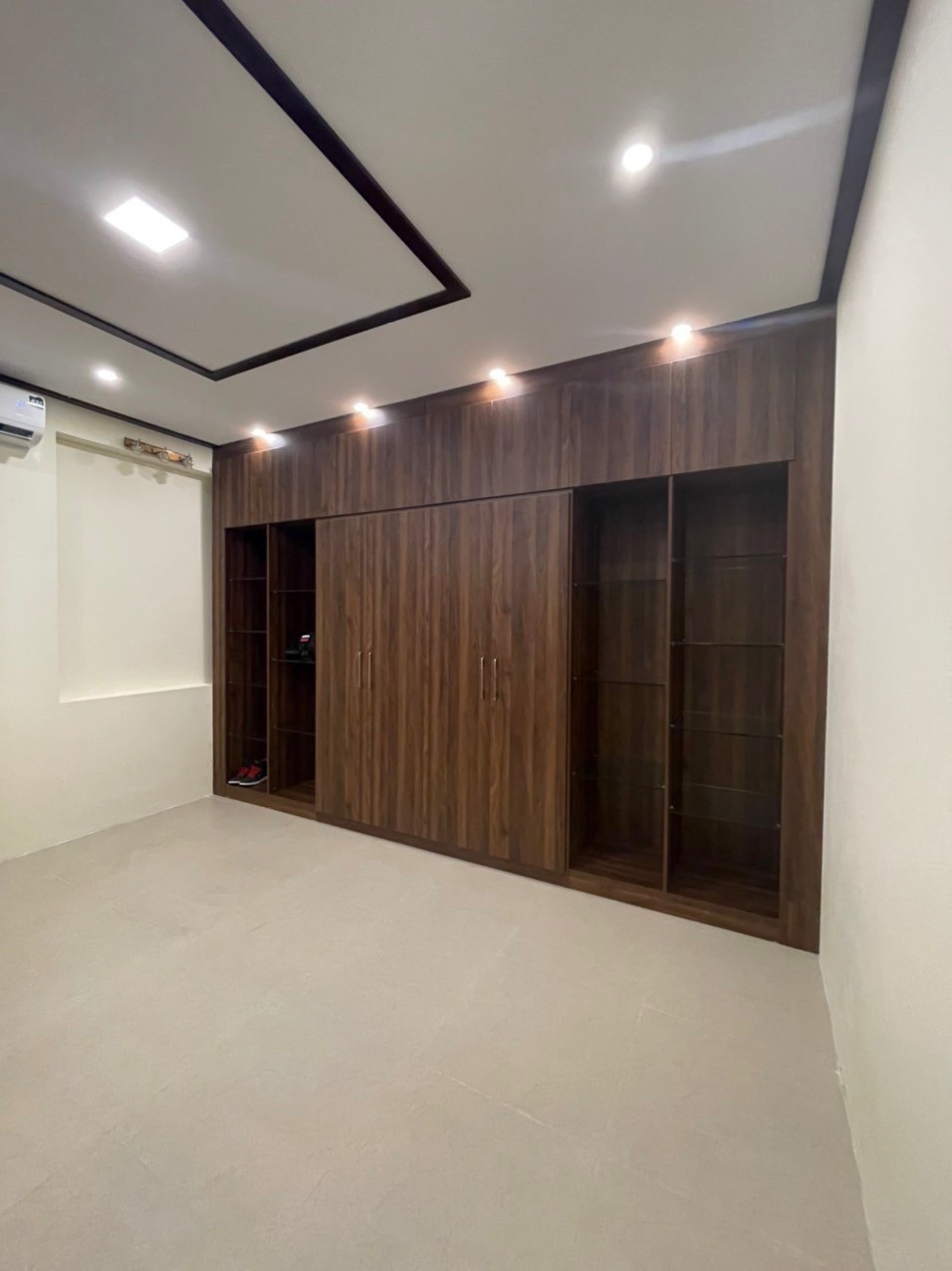 Bán GẤP nhà Ngô Thì Sỹ Hà Đông 42m2 5 tầng, hơn 6 tỷ Ô TÔ-KINH DOANH 4