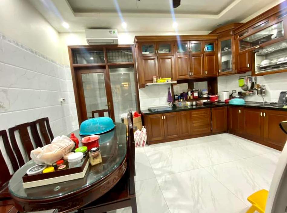 Tôi bán nhà LK8 LK10 khu Hàng Bè, Mậu Lương view công viên 55m2x5T chỉ 7.38 tỷ. LH 0989.62.6116 3